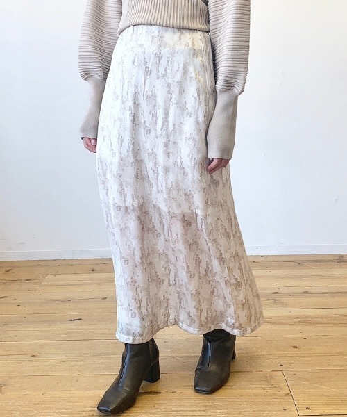 VANNIE U(ヴァニーユー)の「タイダイ柄ペイントスカート(スカート・レディース・ベージュ/コーラル・FREE)」の22枚目の写真