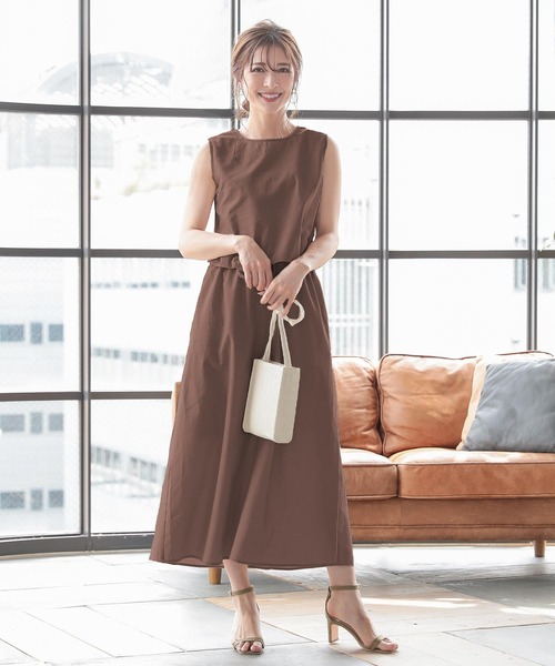 KOBE LETTUCE（コウベレタス）の「前後2wayセットアップ風リネンブレンドワンピース（ワンピース・レディース・ブラウン/イエロー系その他/ライトベージュ・FREE）」の2枚目の写真