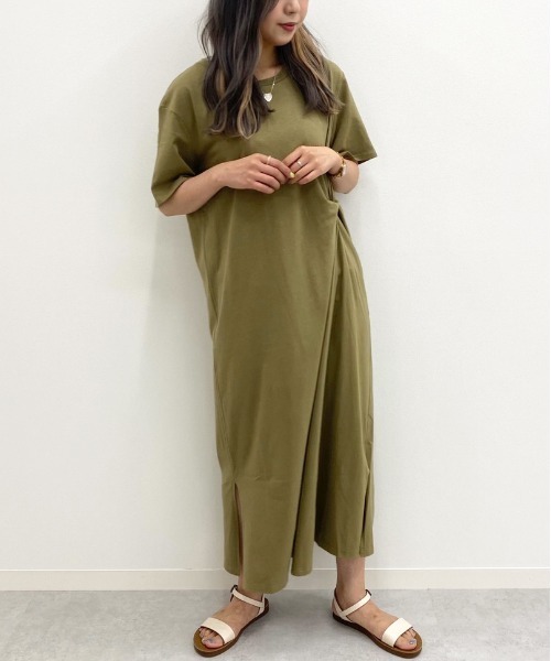 apres jour mignon(アプレジュールミニョン)の「タックデザインカットワンピース【ZOZOTOWN限定アイテム】(ワンピース・レディース・カーキ/その他/ブルー系その他・フリー)」の4枚目の写真