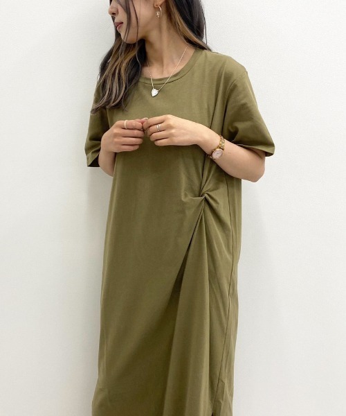 apres jour mignon(アプレジュールミニョン)の「タックデザインカットワンピース【ZOZOTOWN限定アイテム】(ワンピース・レディース・カーキ/その他/ブルー系その他・フリー)」の9枚目の写真