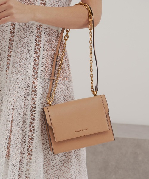 CHARLES & KEITH◆フロントフラップ クロスボディバッグ◆送料込 CHARLES ＆ KEITH ショルダーバッグ バッグ フロントフラップ