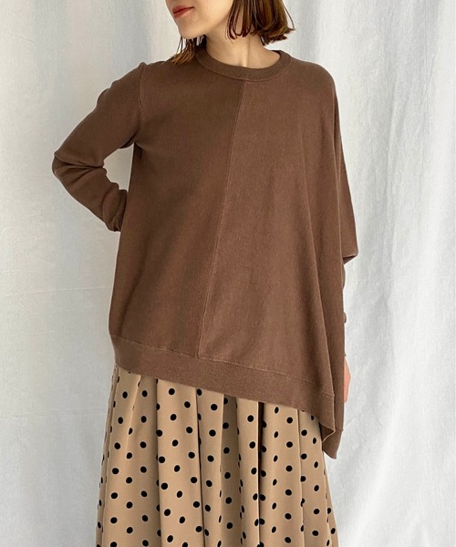 PICCIN(ピッチン)の「アシンメトリーニット(ニット/セーター・レディース・ブラック/ベージュ/モカ・M)」の1枚目の写真