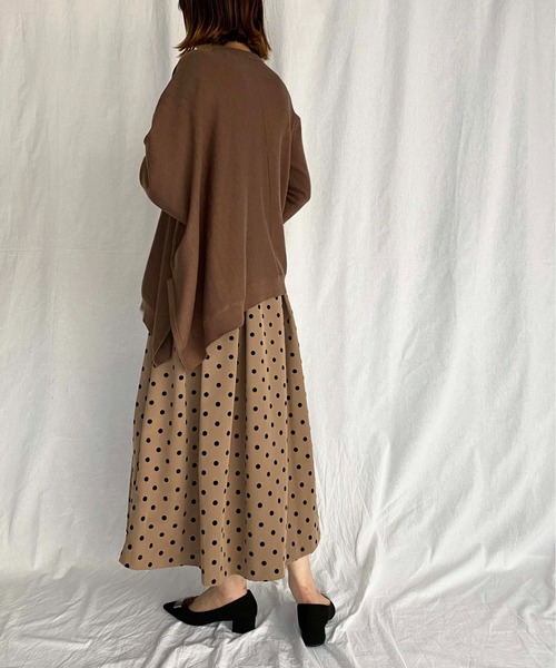 PICCIN(ピッチン)の「アシンメトリーニット(ニット/セーター・レディース・ブラック/ベージュ/モカ・M)」の15枚目の写真
