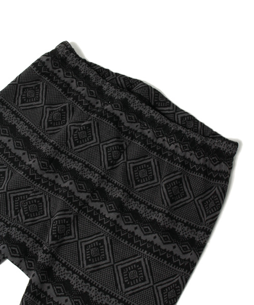 チャイハネ（チャイハネ）の「【チャイハネ】ジオメトリック柄MEN'Sレギンス10分丈（レギンス/スパッツ・メンズ・ブラック/ベージュ/グリーン/レッド・FREE）」の5枚目の写真