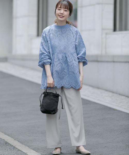 URBAN RESEARCH レース切替袖ボリュームシャツ　カットワークレース URBAN RESEARCH（アーバンリサーチ）の「レース切替袖ボリューム