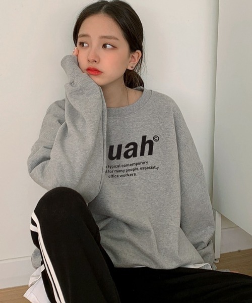 muahmuah(ムーアムーア)の「A'GEM/9 × .kom『muah muah/ムーアムーア』MUAH SIGNATURE GRAPHIC MTM/シグネチャー グラフィック MTM スウェットシャツ トレーナー(スウェット・レディース・ライトグレー/グレー/インディゴブルー/ブラック/アイボリー/ベージュ/カーキ・FREE)」の19枚目の写真