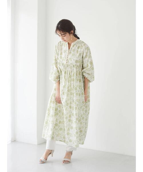 CRAFT STANDARD BOUTIQUE(クラフトスタンダードブティック)の「タンポポ柄ギャザーワンピース *◇(ワンピース・レディース・アイボリー/チャコールグレー・FREE)」の10枚目の写真