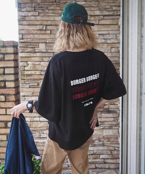 HWG_5（エイチダブルゴー）の「HWG_5オリジナルビッグシルエットプリントTシャツ - BURGER -（Tシャツ/カットソー・レディース・ホワイト/ブラック/ホワイト系その他/ブラック系その他・FREE）」の4枚目の写真