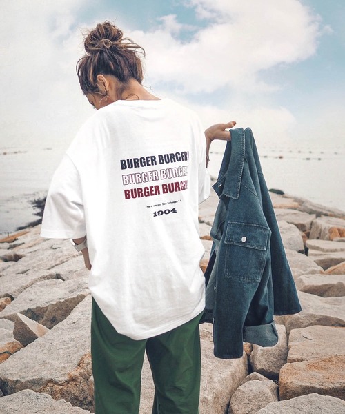 HWG_5（エイチダブルゴー）の「HWG_5オリジナルビッグシルエットプリントTシャツ - BURGER -（Tシャツ/カットソー・レディース・ホワイト/ブラック/ホワイト系その他/ブラック系その他・FREE）」の21枚目の写真