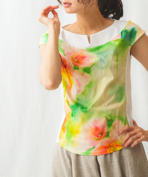 NARACAMICIE(ナラカミーチェ)の「水彩風フラワーカットソーコンビプルオーバー(シャツ/ブラウス・レディース・ブルー/グリーン・LARGE/MEDIUM/SMALL)」の3枚目の写真