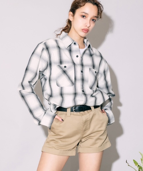 FIVE BROTHER（ファイブブラザー）の「FIVE BROTHERS/ファイブブラザーズ チェックシャツ 長袖シャツ/シャツ コットン ビッグシルエット（シャツ/ブラウス・メンズ・ホワイト/ブラウン/グレー/ブルー・L/XL/M）」の5枚目の写真