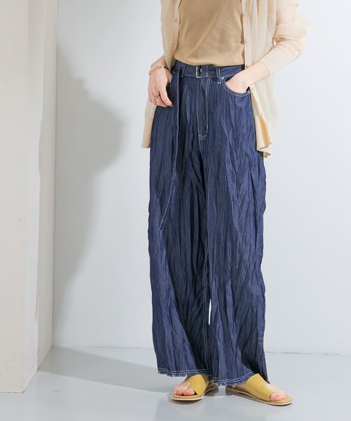 KBF（ケイビーエフ）の「クリンクルデニムパンツ（デニムパンツ・レディース・ブルー/ワンウォッシュ・ONE）」の2枚目の写真