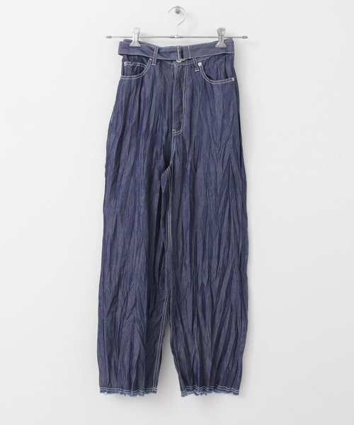 KBF（ケイビーエフ）の「クリンクルデニムパンツ（デニムパンツ・レディース・ブルー/ワンウォッシュ・ONE）」の11枚目の写真