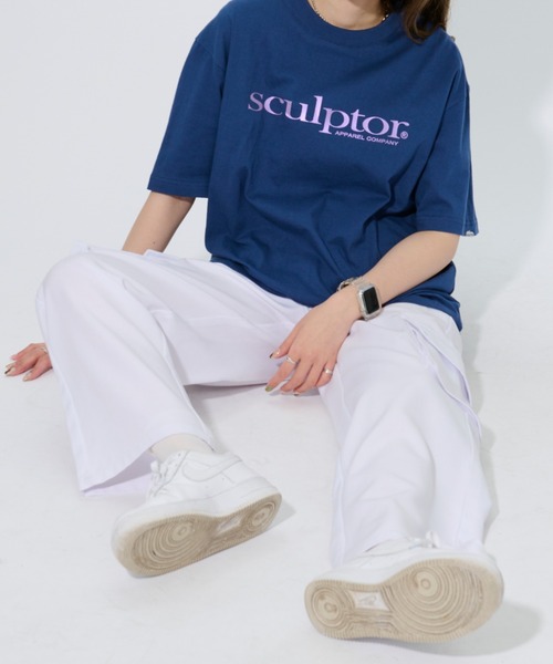 SCULPTOR（スカルプター）の「METALLIC SERIF LOGO TEE/メタリックセリフロゴTシャツ（Tシャツ/カットソー・レディース・ホワイト/ブラック/インディゴブルー/ダークブラウン・SMALL/MEDIUM/LARGE/X-LARGE）」の18枚目の写真