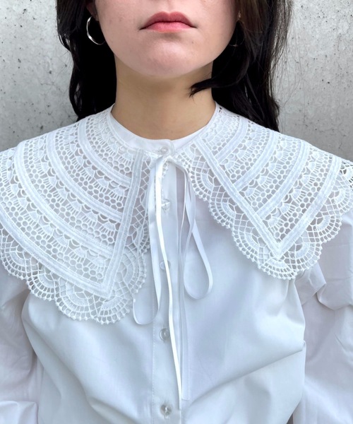 moment+（モーメントプラス）の「刺繍レース付け襟スタンドカラーブラウス（シャツ/ブラウス・レディース・ブラック/ホワイト系その他/オフホワイト/ブラック系その他・L/M）」の17枚目の写真