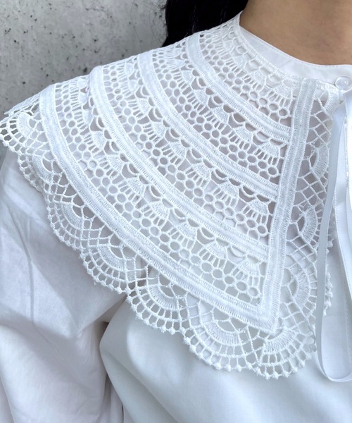 moment+（モーメントプラス）の「刺繍レース付け襟スタンドカラーブラウス（シャツ/ブラウス・レディース・ブラック/ホワイト系その他/オフホワイト/ブラック系その他・L/M）」の18枚目の写真