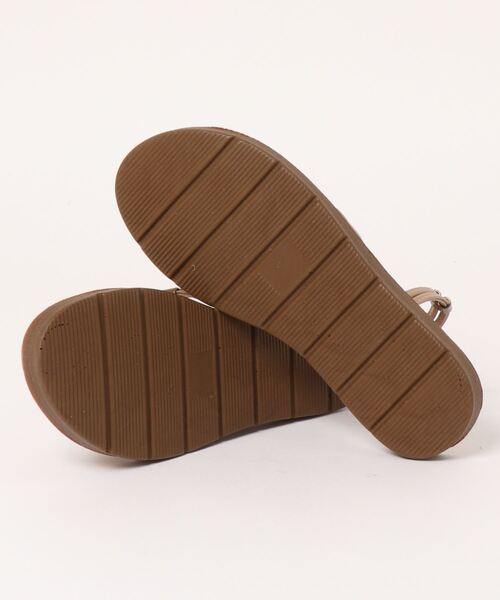 Samansa Mos2 blue（サマンサモスモスブルー）の「クロスベルト2WAYサンダル（サンダル・レディース・ベージュ/ダークブラウン/キナリ・MEDIUM/LARGE）」の4枚目の写真