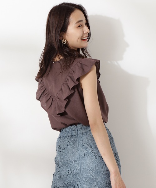 N.（N. Natural Beauty Basic）（エヌエヌナチュラルビューティーベーシック）の「◆Ｖラッフルノースリーブブラウス（シャツ/ブラウス・レディース・モカ/ベージュ/ライトグリーン・MEDIUM）」の6枚目の写真