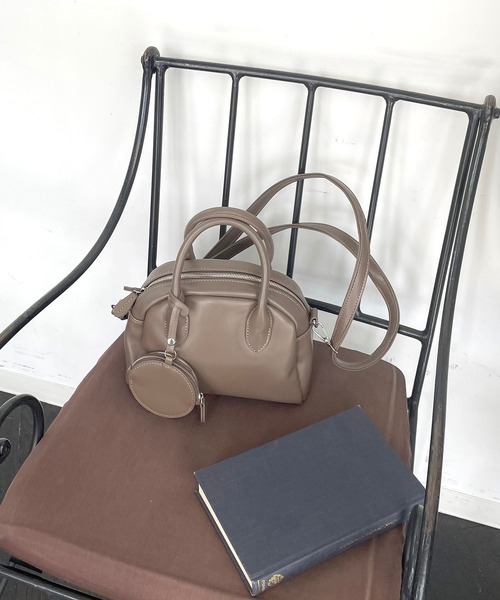 AS KNOW AS plus(アズノゥアズプラス)の「☆シグナルボストンBAG(ボストンバッグ・レディース・ブラック/ブラウン/ベージュ・FREE)」の1枚目の写真