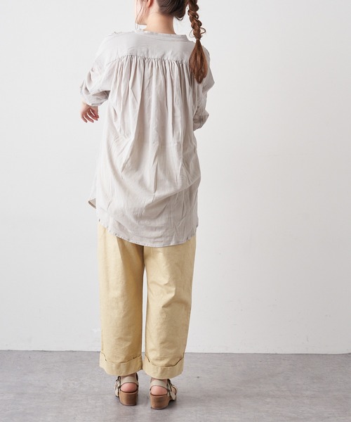 PUAL CE CIN（ピュアルセシン）の「強撚コットンノーカラーブラウス（シャツ/ブラウス・レディース・ブラック/ベージュ/オフホワイト/ピンク/ブルー・FREE）」の17枚目の写真