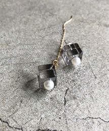 KHAKI（カーキ）の「KHAKI:グミキューブピアス（ピアス（両耳用））」