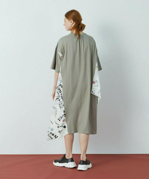 FRAPBOIS（フラボア）の「ヴォヤージュ カットワンピース（ワンピース・レディース・カーキ/ネイビー・0/1）」の21枚目の写真