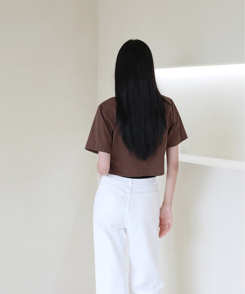 by muni:r(バイ ムニール)の「ツーポケット 半袖 クロップ ジャケット(Tシャツ/カットソー・レディース・アイボリー/ブラウン/ミント・FREE)」の13枚目の写真