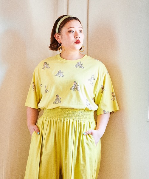 PUNYUS（プニュズ）の「プードル柄Ｔシャツ（Tシャツ/カットソー・レディース・ピンク/イエロー/ホワイト・4/3）」の2枚目の写真