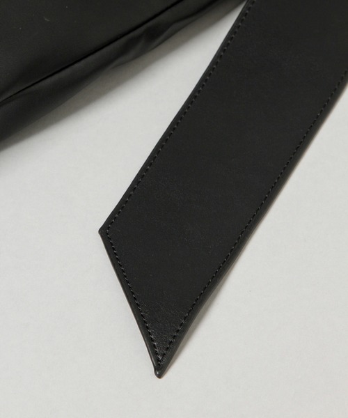 HARE（ハレ）の「シンセティックレザーショッパートートバッグ(HARE)（トートバッグ・レディース・ブラック/ブラック×ホワイト/シルバー/グレー/ボルドー・FREE）」の15枚目の写真