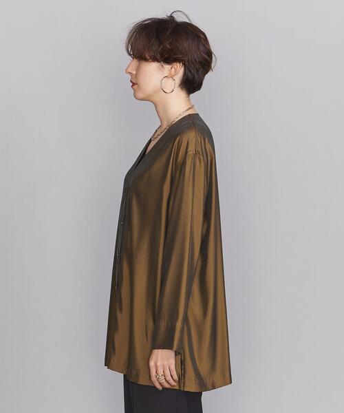 BEAUTY&YOUTH UNITED ARROWS（ビューティーアンドユースユナイテッドアローズ）の「BY キュプラ Vネックシャツ -ウォッシャブル-（シャツ/ブラウス・レディース・ブラウン/オフホワイト・FREE）」の9枚目の写真