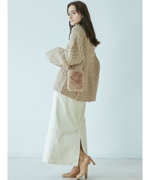 LAGUNAMOON(ラグナムーン)の「コーデュロイタイトスカート(スカート・レディース・ホワイト/チャコールグレー/ブラック・SMALL/MEDIUM)」の12枚目の写真