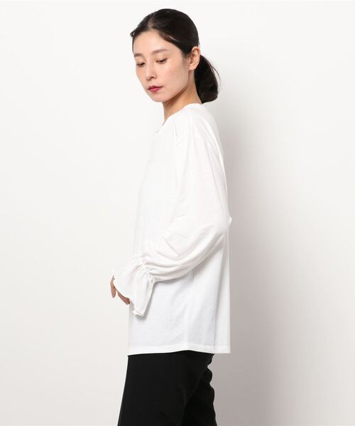 Samansa Mos2 blue(サマンサモスモスブルー)の「キャンディースリーブプルオーバー(Tシャツ/カットソー・レディース・オフホワイト/チャコール/ベージュ・フリ-)」の4枚目の写真