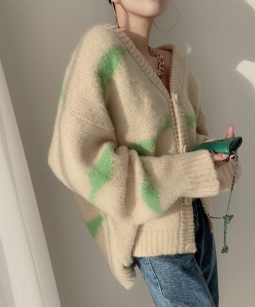 Diosfront（ディオスフロント）の「Vネック配色カーディガン（カーディガン/ボレロ・レディース・ホワイト/ブラック/グレー/ベージュ・FREE）」の7枚目の写真