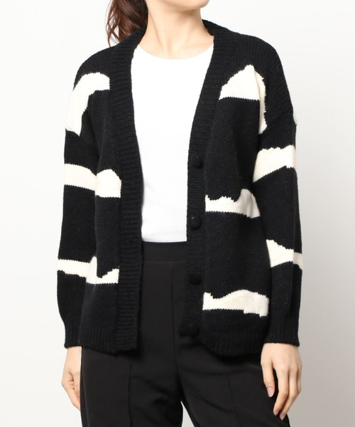 Diosfront（ディオスフロント）の「Vネック配色カーディガン（カーディガン/ボレロ・レディース・ホワイト/ブラック/グレー/ベージュ・FREE）」の9枚目の写真
