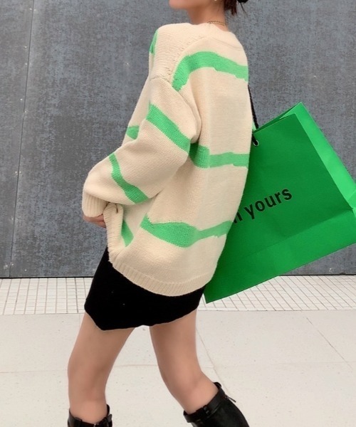 Diosfront（ディオスフロント）の「Vネック配色カーディガン（カーディガン/ボレロ・レディース・ホワイト/ブラック/グレー/ベージュ・FREE）」の19枚目の写真