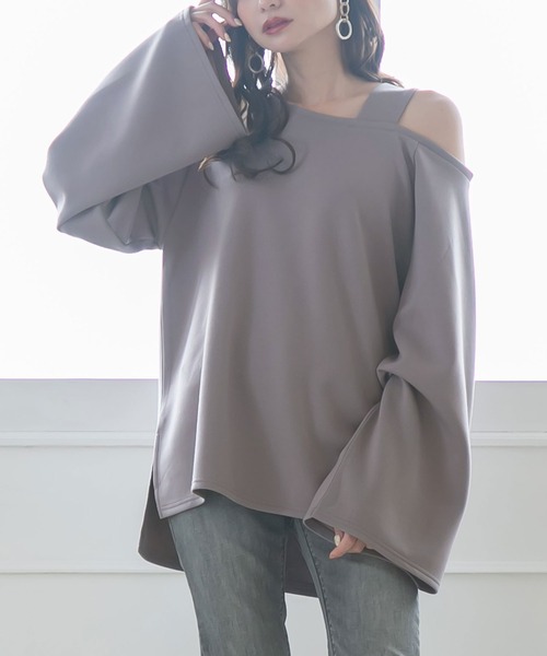 Newlyme（ニューリーミー）の「ワイドスリーブワンショルチュニックトップス（Tシャツ/カットソー・レディース・ブラック/ブラウン/ボルドー/パープル/アイボリー/ブルーグレー・MEDIUM/XX-LARGE/X-LARGE/LARGE）」の4枚目の写真