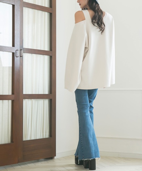 Newlyme（ニューリーミー）の「ワイドスリーブワンショルチュニックトップス（Tシャツ/カットソー・レディース・ブラック/ブラウン/ボルドー/パープル/アイボリー/ブルーグレー・MEDIUM/XX-LARGE/X-LARGE/LARGE）」の9枚目の写真