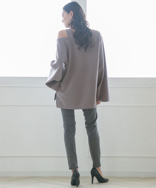 Newlyme（ニューリーミー）の「ワイドスリーブワンショルチュニックトップス（Tシャツ/カットソー・レディース・ブラック/ブラウン/ボルドー/パープル/アイボリー/ブルーグレー・MEDIUM/XX-LARGE/X-LARGE/LARGE）」の20枚目の写真