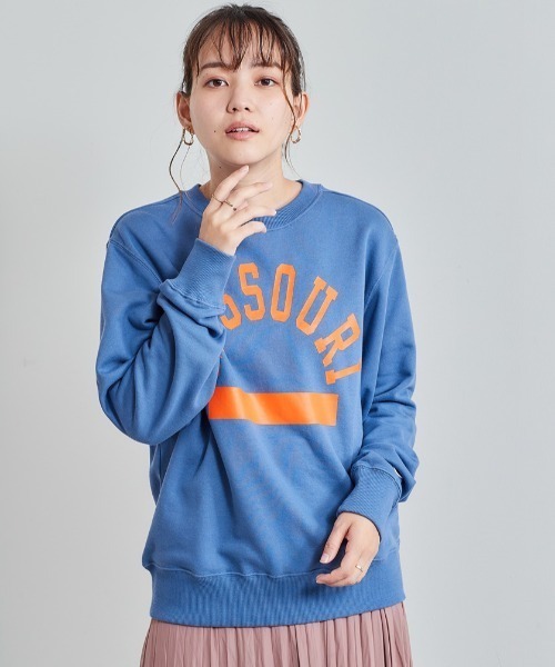Champion(チャンピオン)の「【Champion】チャンピオン カレッジプリント クルーネックスウェット B(スウェット・レディース・ブルー/レッド・M)」の3枚目の写真