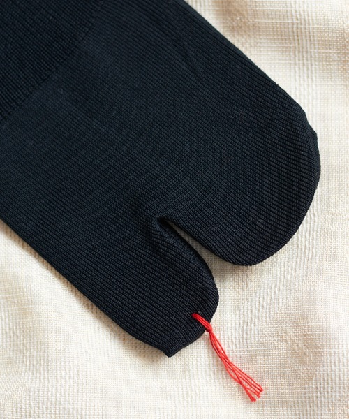 And A(アンドエー)の「MARCOMONDE マルコモンド / high grade cotton tabi socks ハイグレードコットン タビソックス / 176NTB1_1CO-20C(ソックス/靴下・レディース・アイボリー/ブラック/イエロー/パープル/ピンク/ブラウン/ブルー/グレー・WOMENS)」の12枚目の写真