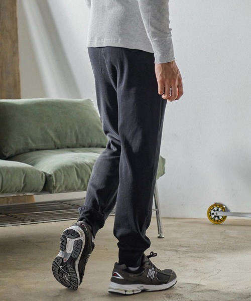 HANES(ヘインズ)の「HANES サーマルパンツ HM9-U102(スウェットパンツ・メンズ・ブラック/杢グレー・M/L/XL)」の16枚目の写真