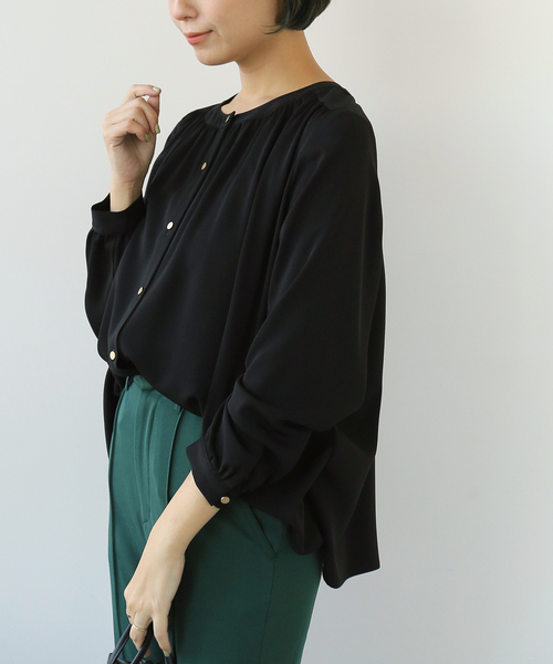 Simplicite（サンプリシテ）の「2WAYギャザーブラウス◆（シャツ/ブラウス・レディース・ベージュ/ブラック/ネイビー・FREE）」の6枚目の写真
