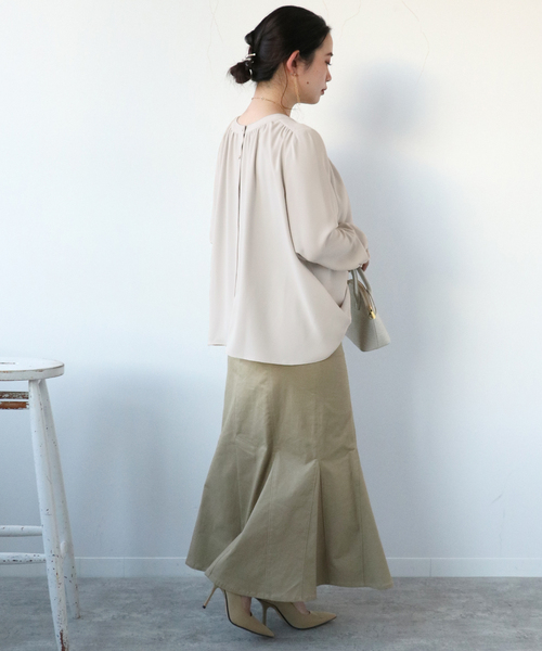 Simplicite（サンプリシテ）の「2WAYギャザーブラウス◆（シャツ/ブラウス・レディース・ベージュ/ブラック/ネイビー・FREE）」の12枚目の写真