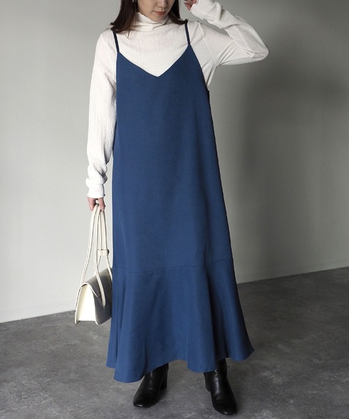 Riberry（リベリー）の「裾切替マーメイドキャミワンピース（ワンピース・レディース・ベージュ/ネイビー/ブラウン・MEDIUM）」の4枚目の写真