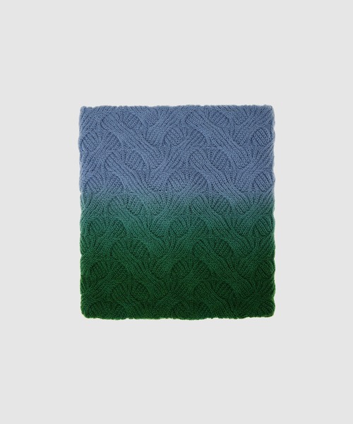JW Anderson(ジェイダブリューアンダーソン)の「CABLE KNIT FOLDOVER NECKBAND(ネックウォーマー/スヌード・レディース・ブルー系その他・ONESIZE)」の2枚目の写真