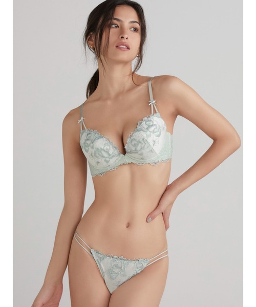 Ravijour（ラヴィジュール）の「グロリアス グラマーアップ ブラ