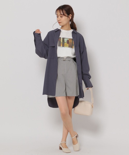 mysty woman(ミスティウーマン)の「ビッグシルエットチュニックシャツ 274155(シャツ/ブラウス・レディース・ピンク/ライトベージュ/チャコール・FREE)」の14枚目の写真