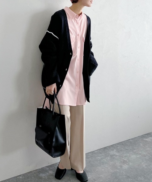 mysty woman(ミスティウーマン)の「ビッグシルエットチュニックシャツ 274155(シャツ/ブラウス・レディース・ピンク/ライトベージュ/チャコール・FREE)」の16枚目の写真