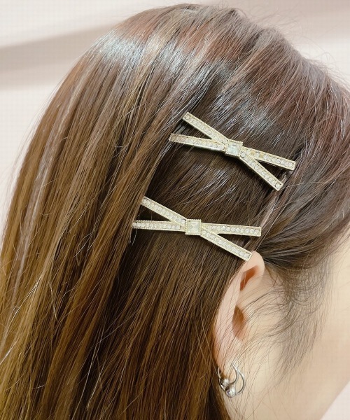 lilLilly（リルリリー）の「ストーンリボンヘアピンセット（ヘアピン・レディース・ゴールド・FREE）」の4枚目の写真