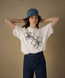 Levi's | Levi's(R) RED JET Tシャツ FLOWER WHITE(Tシャツ/カットソー)